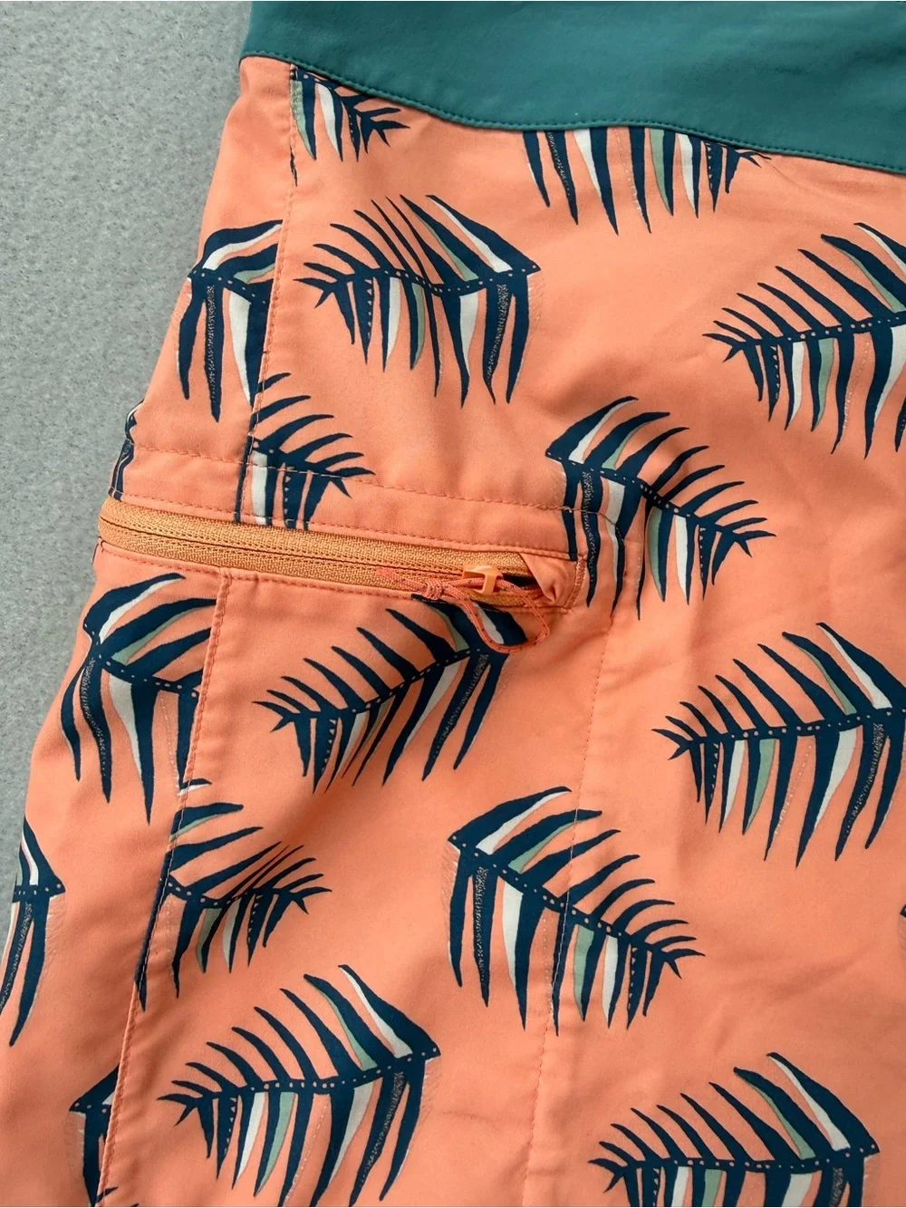 Patagonia Stretch Planing Board Shorts Sz 38 Four-Way Stretch Palms of Heart